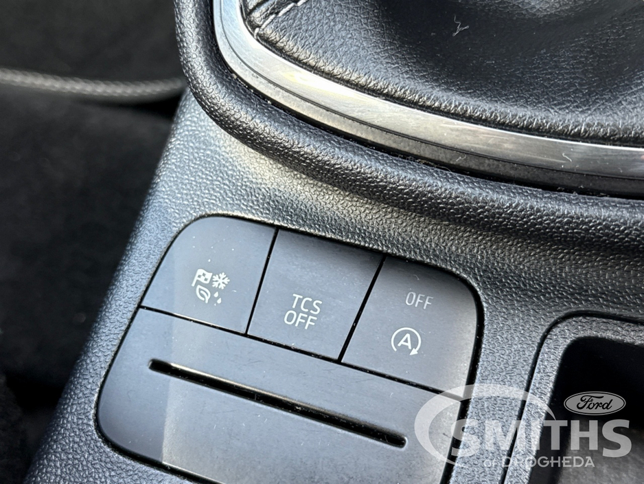 2023 Ford Fiesta - image 22