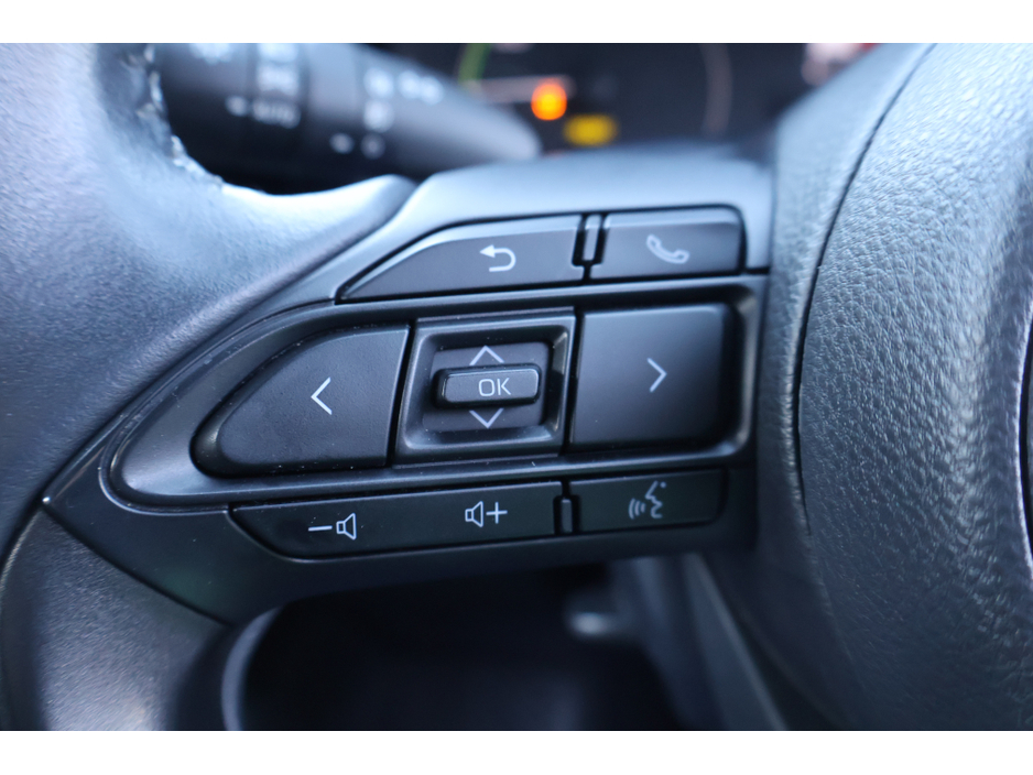 2023 Toyota Yaris HYBRID LUNA 4DR AUTO Great Spec 12 Months Warranty €18,495