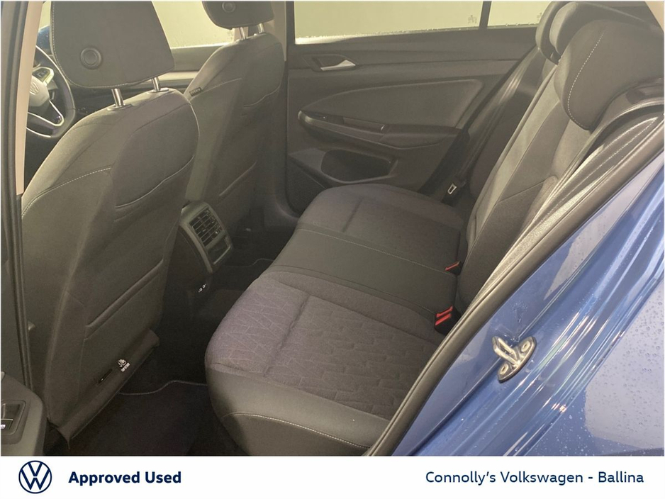 2025 Volkswagen Golf - image 7