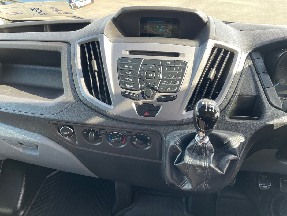 2016 Ford Transit - image 22
