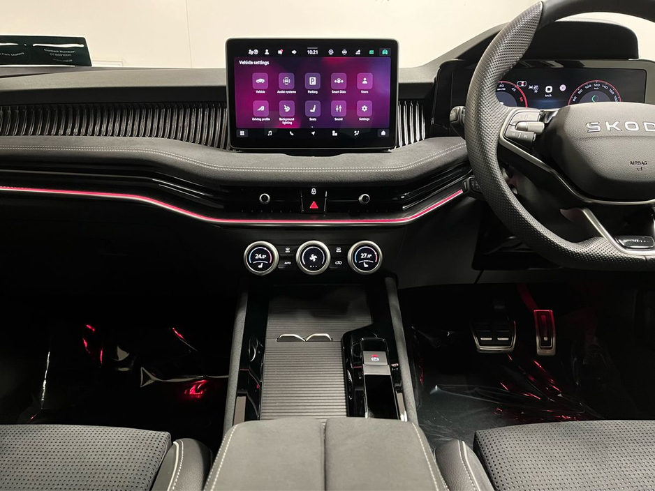 2025 Skoda Superb Sportline DSG 2.0TDI 150BHP - Reversing Camera - Ambient Lighting - Climate Control - Electric Heated Memory Seats - Keyless Start - Apple CarPlay/Android Auto €53,950