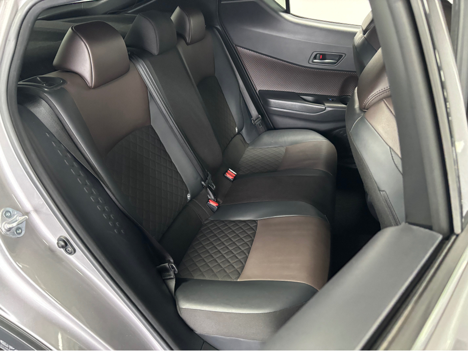 2017 Toyota C-HR - image 10