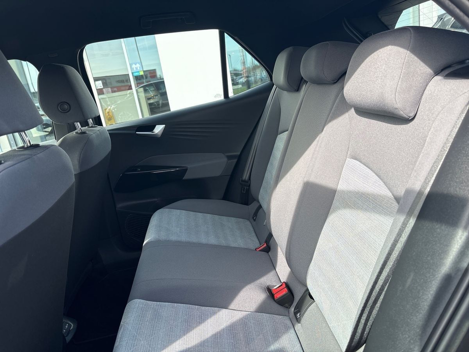 2022 Volkswagen ID.3 - image 11