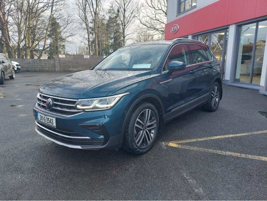 2024 Volkswagen Tiguan - image 7