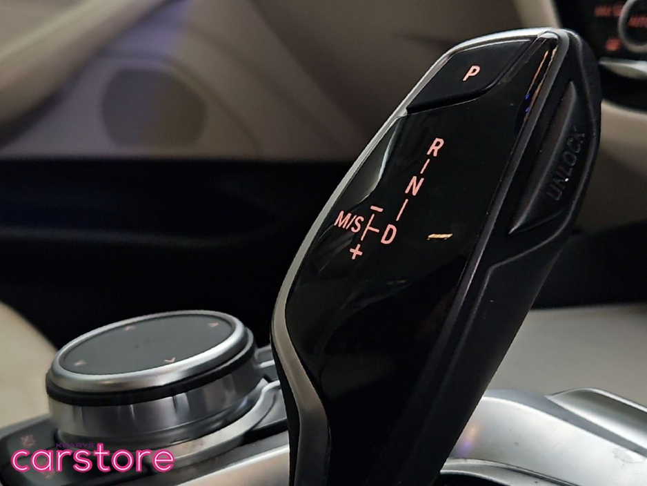 2019 BMW 5 Series 520d SE Auto €28,880