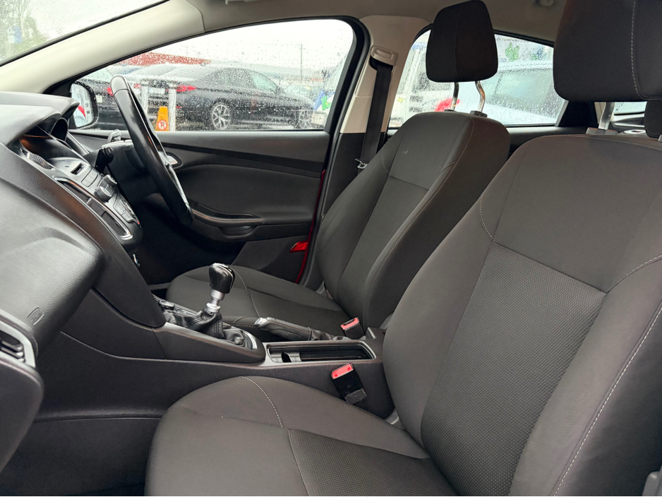 2015 Ford Focus STYLE 1.6 TDCI 95PS 5DR 4DR €7,350