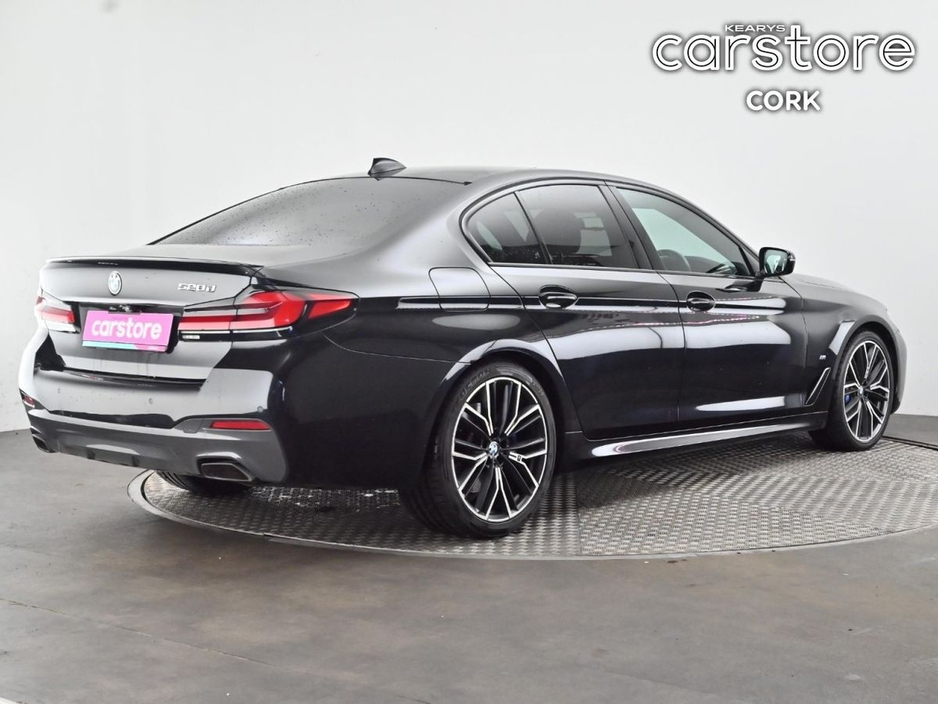 2022 BMW 5 Series - image 5