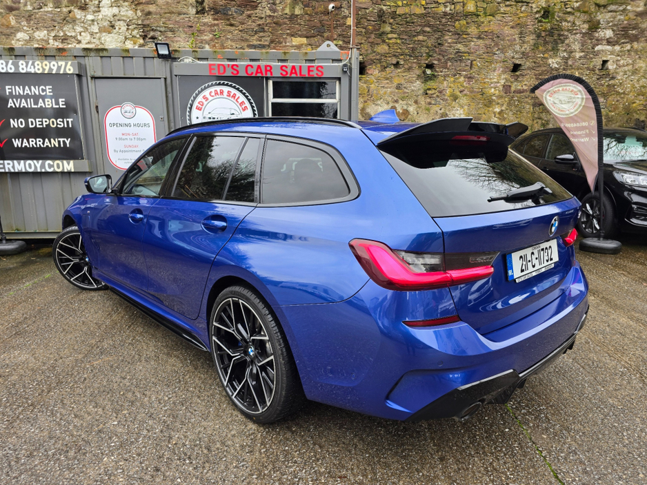 2021 BMW 3 Series - image 6