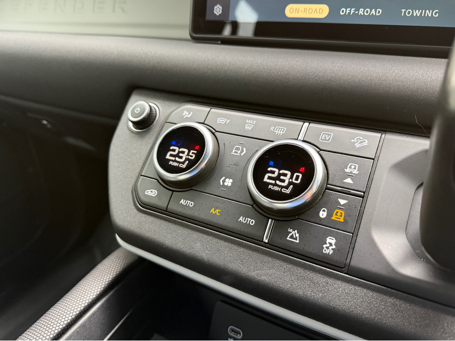 2021 Land Rover Defender - image 21