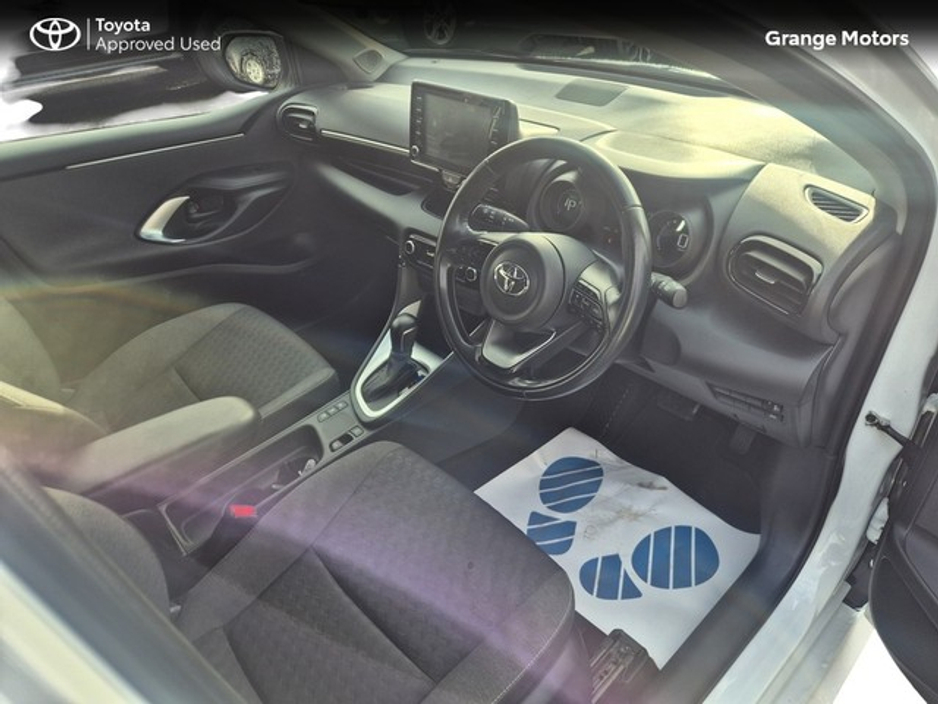 2023 Toyota Yaris 1.5 HYBRID L/SPORT 5DR €24,950