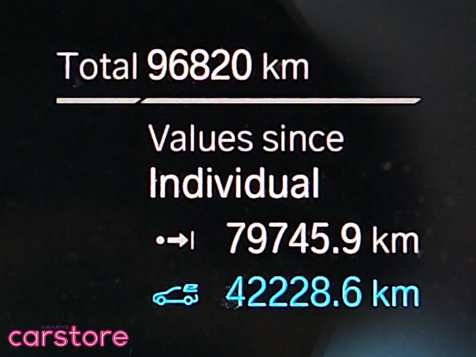 2020 BMW X5 - image 21