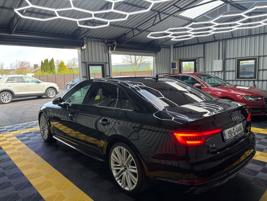 2019 Audi A4 - image 12