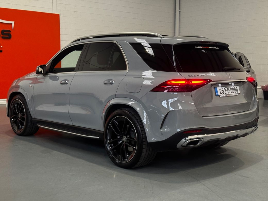 2025 Mercedes-Benz GLE Class - image 16