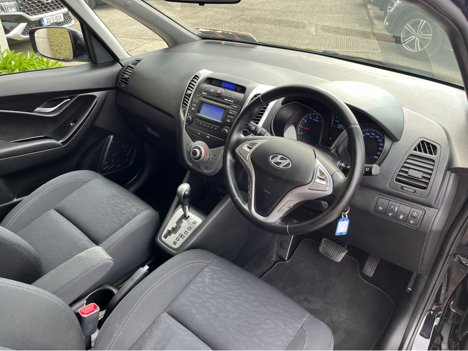 2015 Hyundai ix20 - image 14