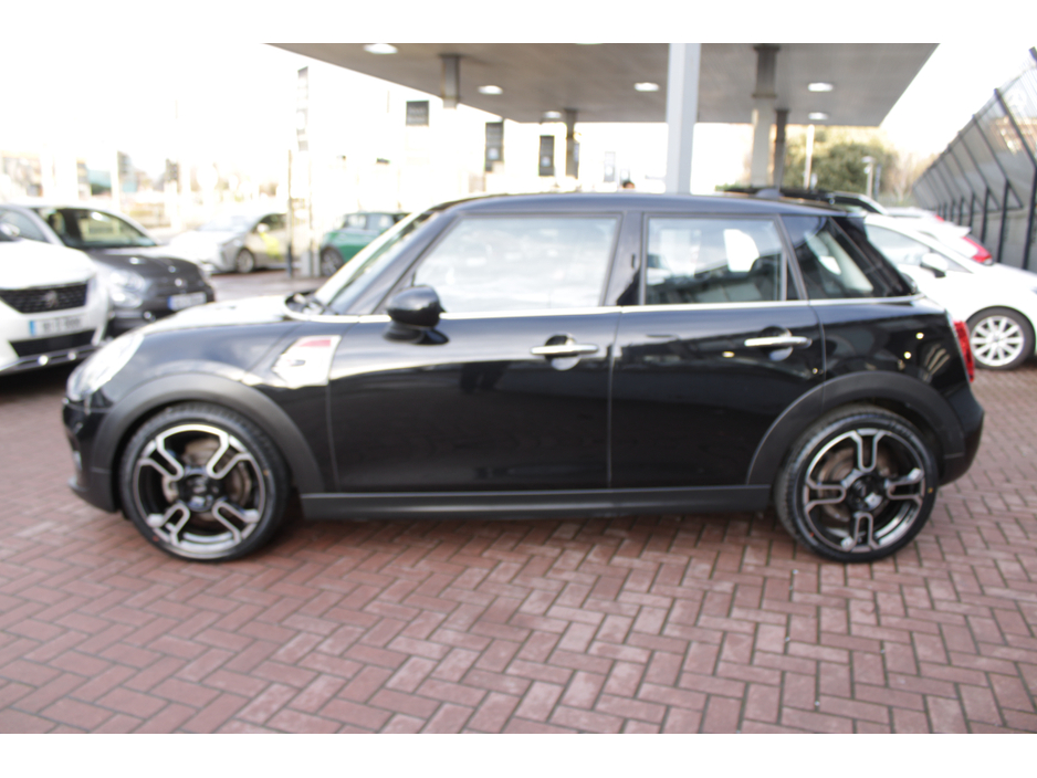 2019 MINI Cooper 1.5 COOPER 5DR HATCHBACK AUTO // 1 OWNER CAR // AS NEW CONDITION THROUGHOUT // BUY WITH CONFIDENCE AA AND SIMI APPROVED DEALER 2025 // FINANCE ARRANGED // €16,950