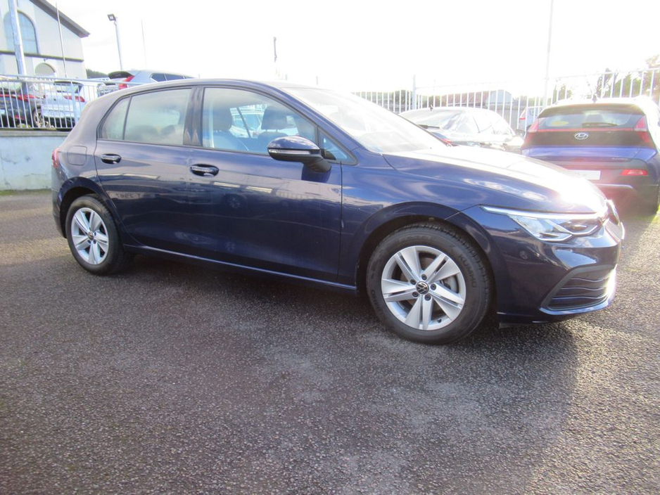 2024 Volkswagen Golf Life 2.0 TDI 115HP 5DR €30,940