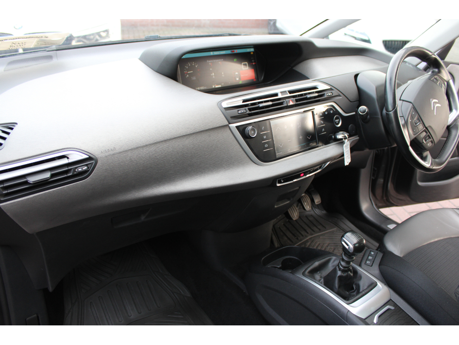 2020 Citroen Grand C4 SpaceTourer - image 25