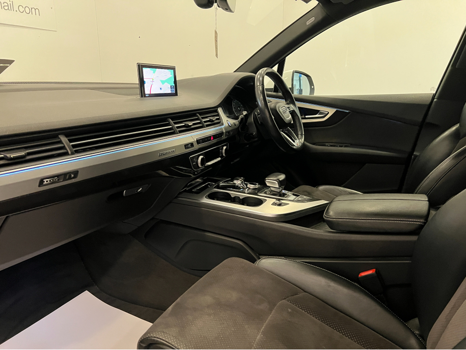2016 Audi Q7 - image 22