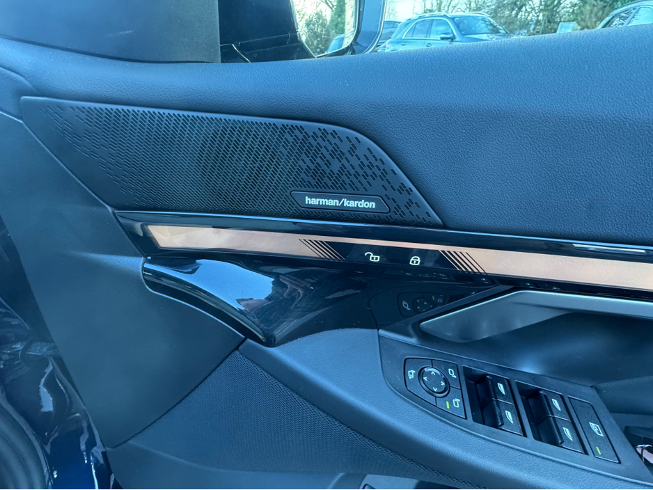 2024 BMW 5 Series - image 20