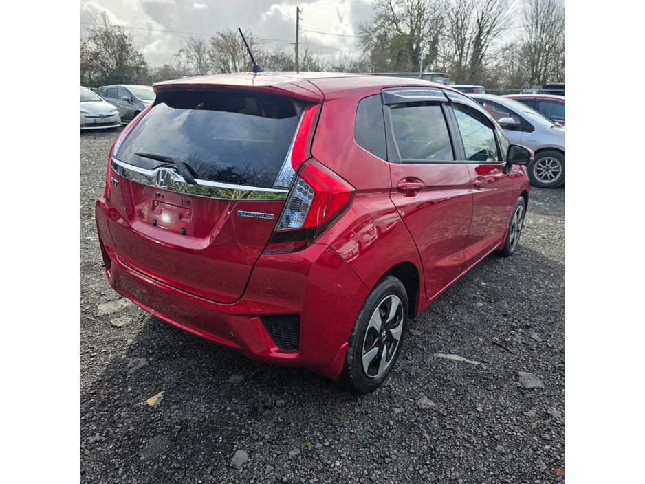 2016 Honda Fit - image 9