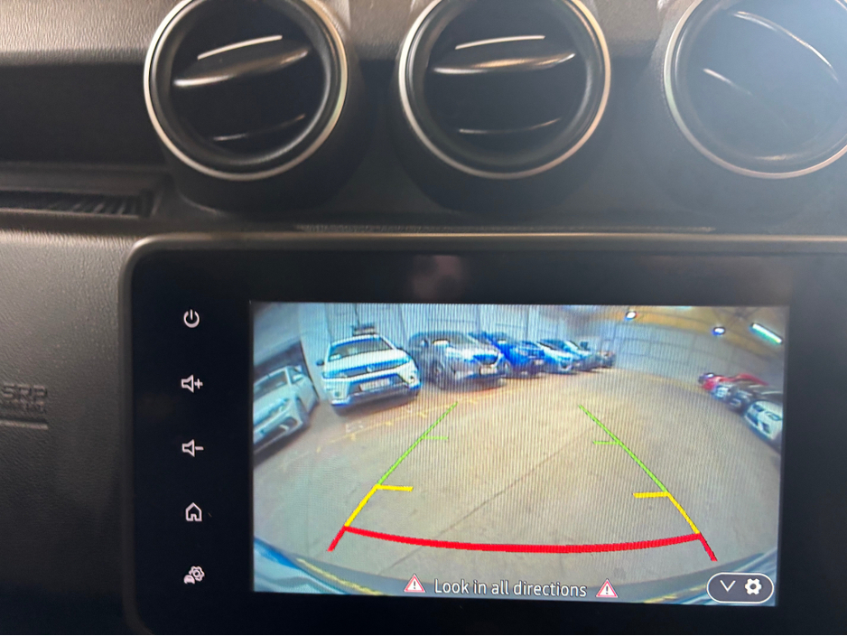 2023 Dacia Duster - image 12