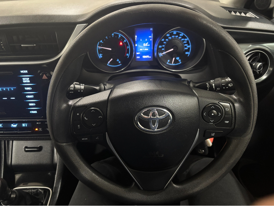 2017 Toyota Auris 1.3 VVT-I ACTIVE 100BHP 5DR**SAME DAY FINANCE ARRANGED**12 MONTHS WARRANTY** €13,950