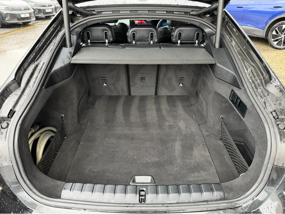 2023 BMW i4 M-SPORT..SUNROOF..KEYLESS ENTRY €32,350