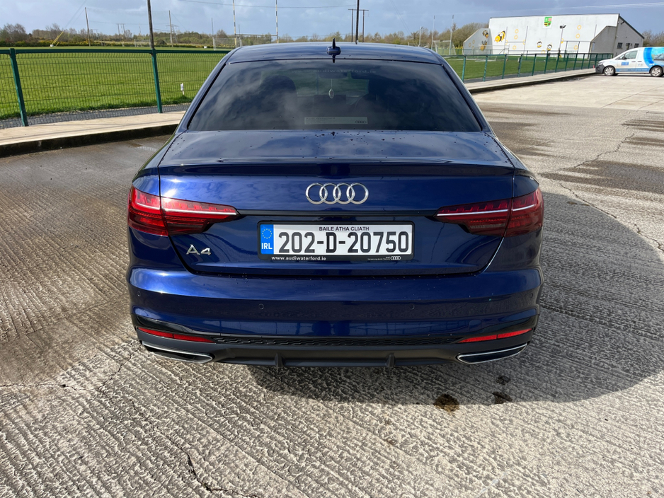 2020 Audi A4 - image 4