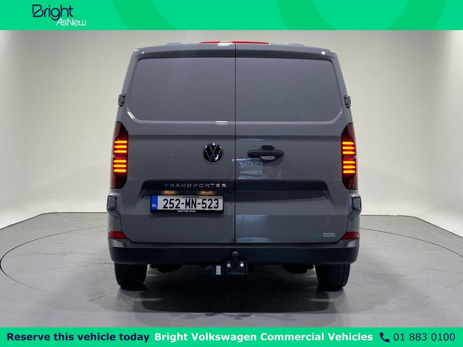 2025 Volkswagen Transporter - image 13
