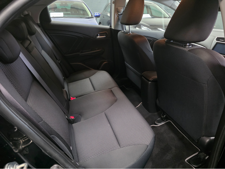 2016 Honda Civic - image 14