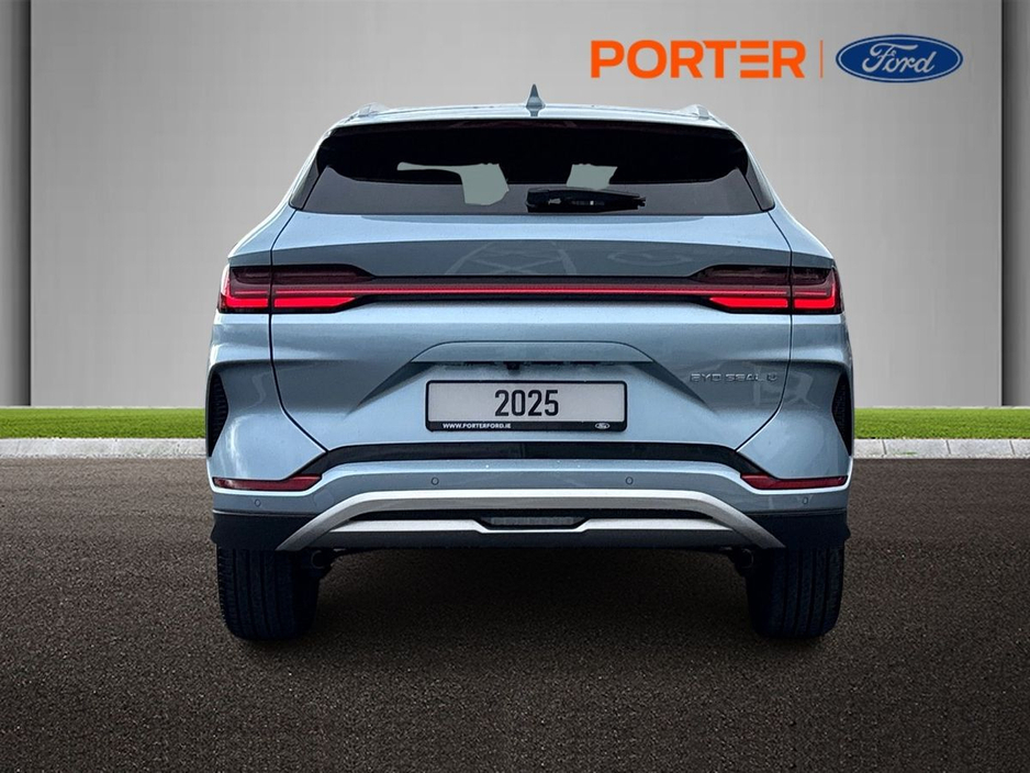 2025 BYD Seal U - image 12