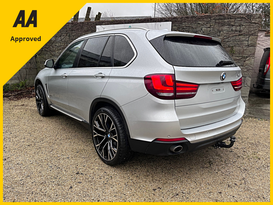 2018 BMW X5 - image 12