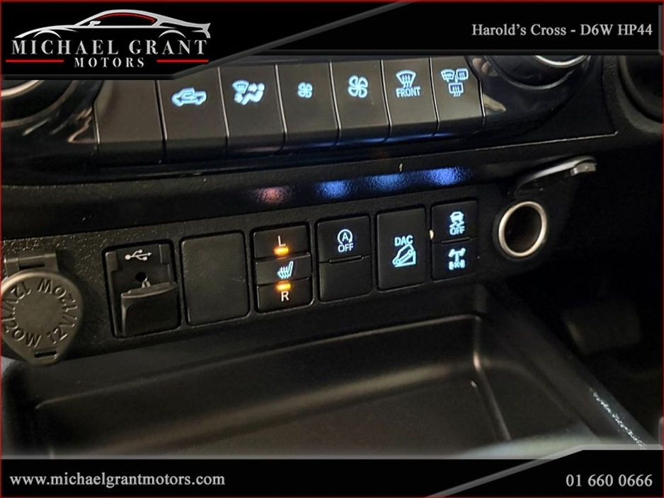 2022 Toyota Hilux AUTOMATIC 2.8D IRISH CAR ONLY 58KM SR5 DOUBLE CAB N1 COMMERCIAL VAT €36,585