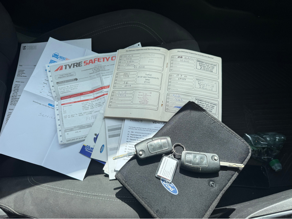 2013 Ford Fiesta - image 16