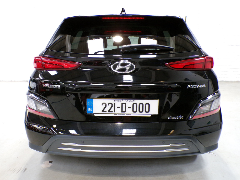 2022 Hyundai Kona 2022*ONLY 26,000 MILES*64KWH HYUNDAI KONA PREMIUM EV*484KM RANGE*FULL HYUNDAI SERVICE HISTORY*GRADED A BATTERY HEALTH WITH REPORTS*PREMIUM PACK*2 CHARGER*1 OWNER*FANTASTIC CONDITION SPEC Bluetooth,App €21,900