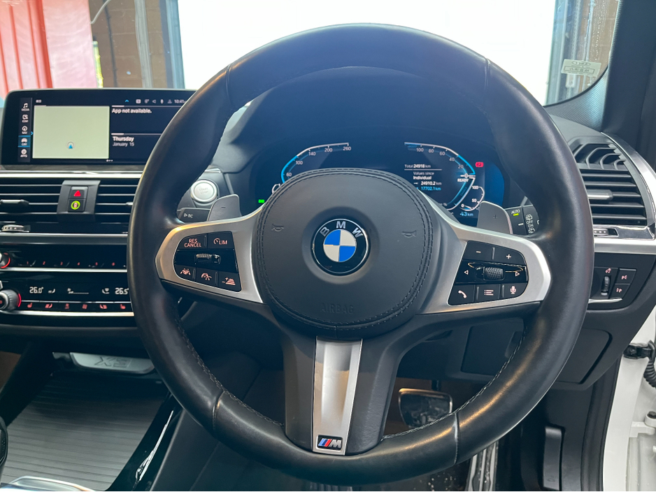 2021 BMW X3 2021 BMW X3 XDRIVE 30E M-SPORT EDITION JOY 2.0 AUTOMATIC / CRUISE CONTROL / 360° PARKING CAMERA / ELECTRIC MEMORY & HEATED SEATS / APPLE CARPLAY / PADDLE SHIFTERS / HEATED REAR SEATS