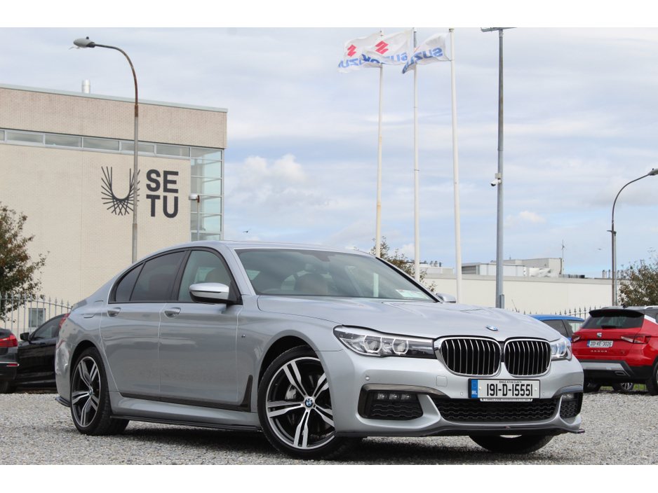 2019 BMW 7 Series - image 3