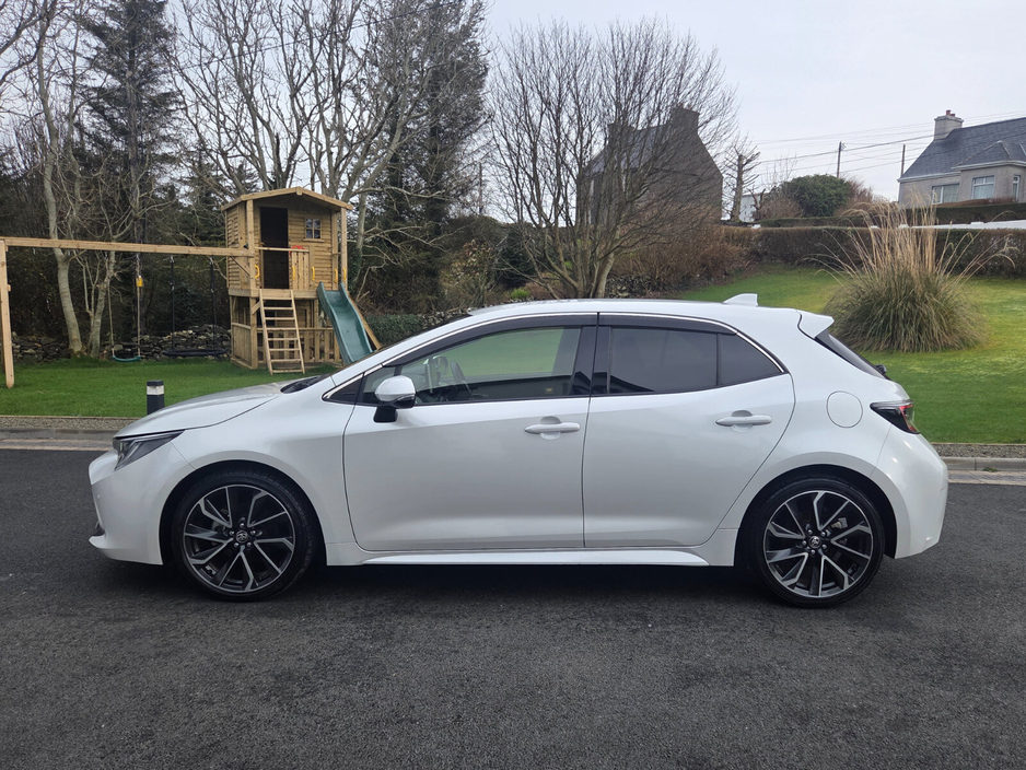 2020 Toyota Corolla - image 4