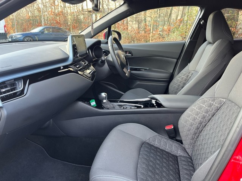 2022 Toyota C-HR 1.8 HYBRID SPORTMONO 4DR SPORT AUTO €26,950