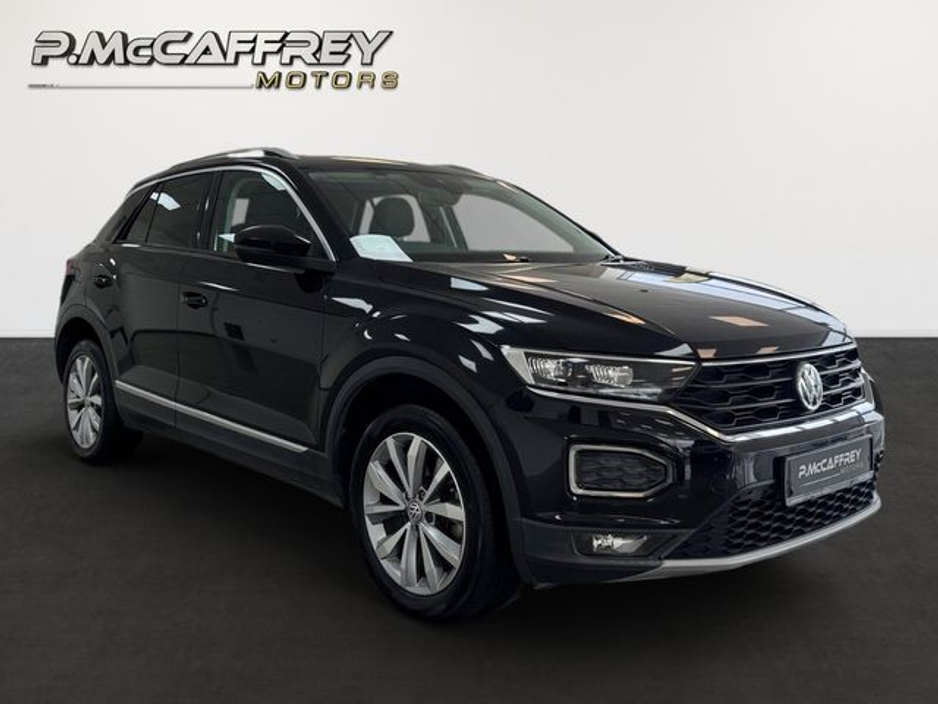 2021 Volkswagen T-Roc - image 3