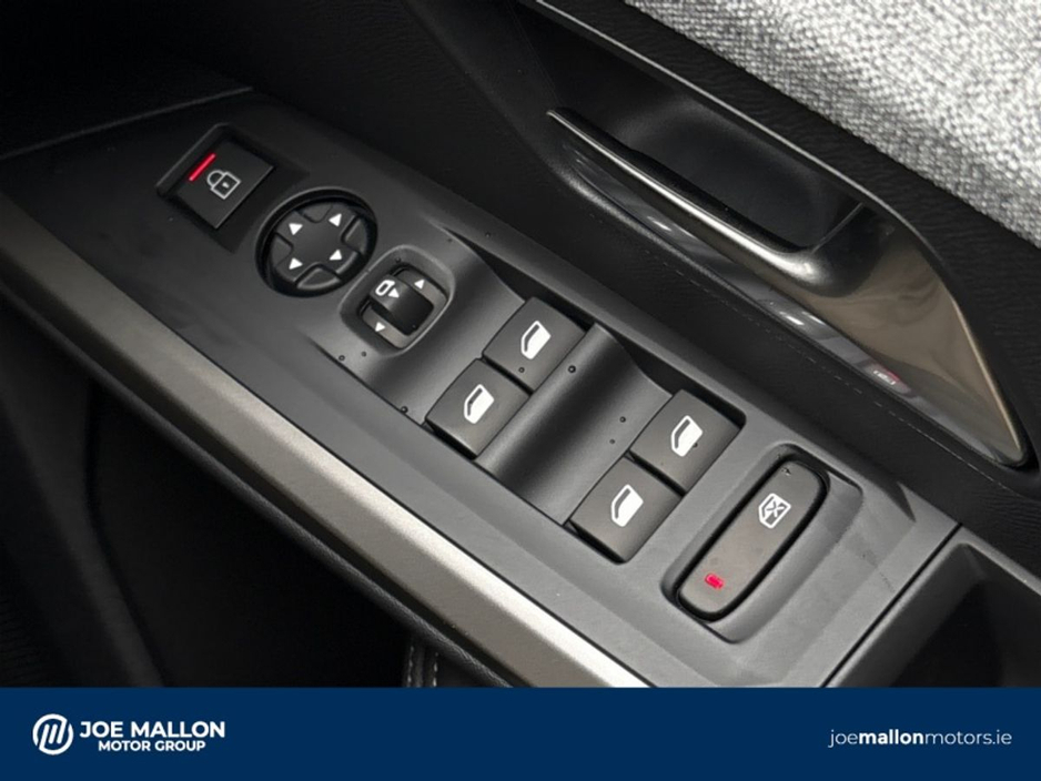 2025 Peugeot 3008 - image 20