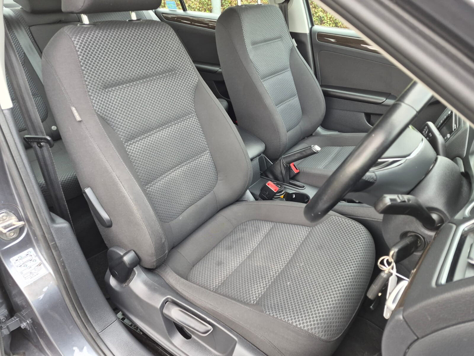 2015 Volkswagen Jetta - image 21