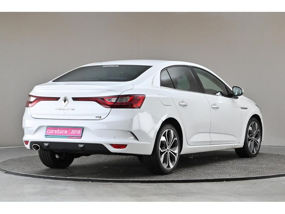 2018 Renault Megane - image 9
