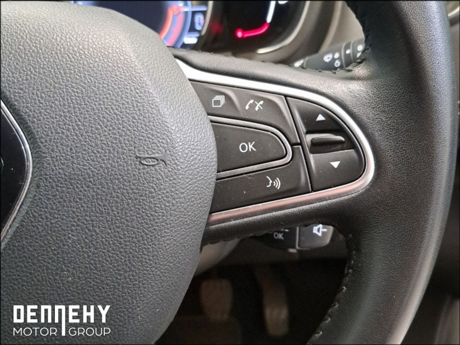 2017 Renault Scenic - image 24