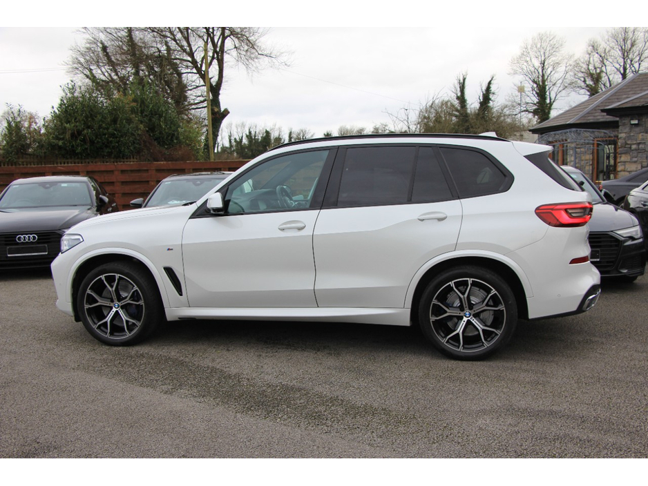 2019 BMW X5 - image 11