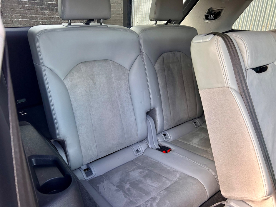 2015 Audi Q7 - image 19
