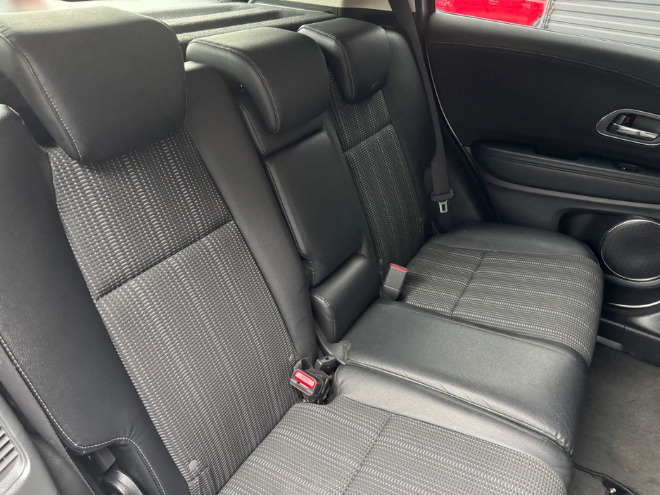 2014 Honda Vezel - image 12