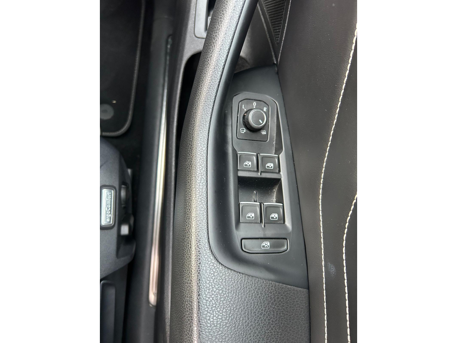 2023 Volkswagen Arteon - image 19