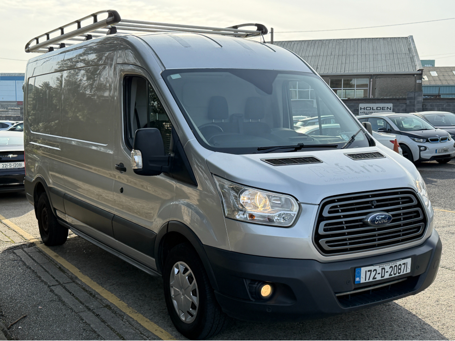 2017 Ford Transit - image 5