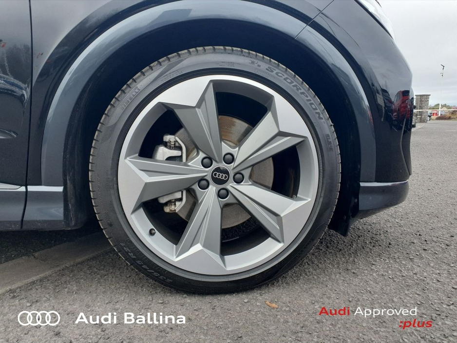 2025 Audi Q4 e-tron - image 9